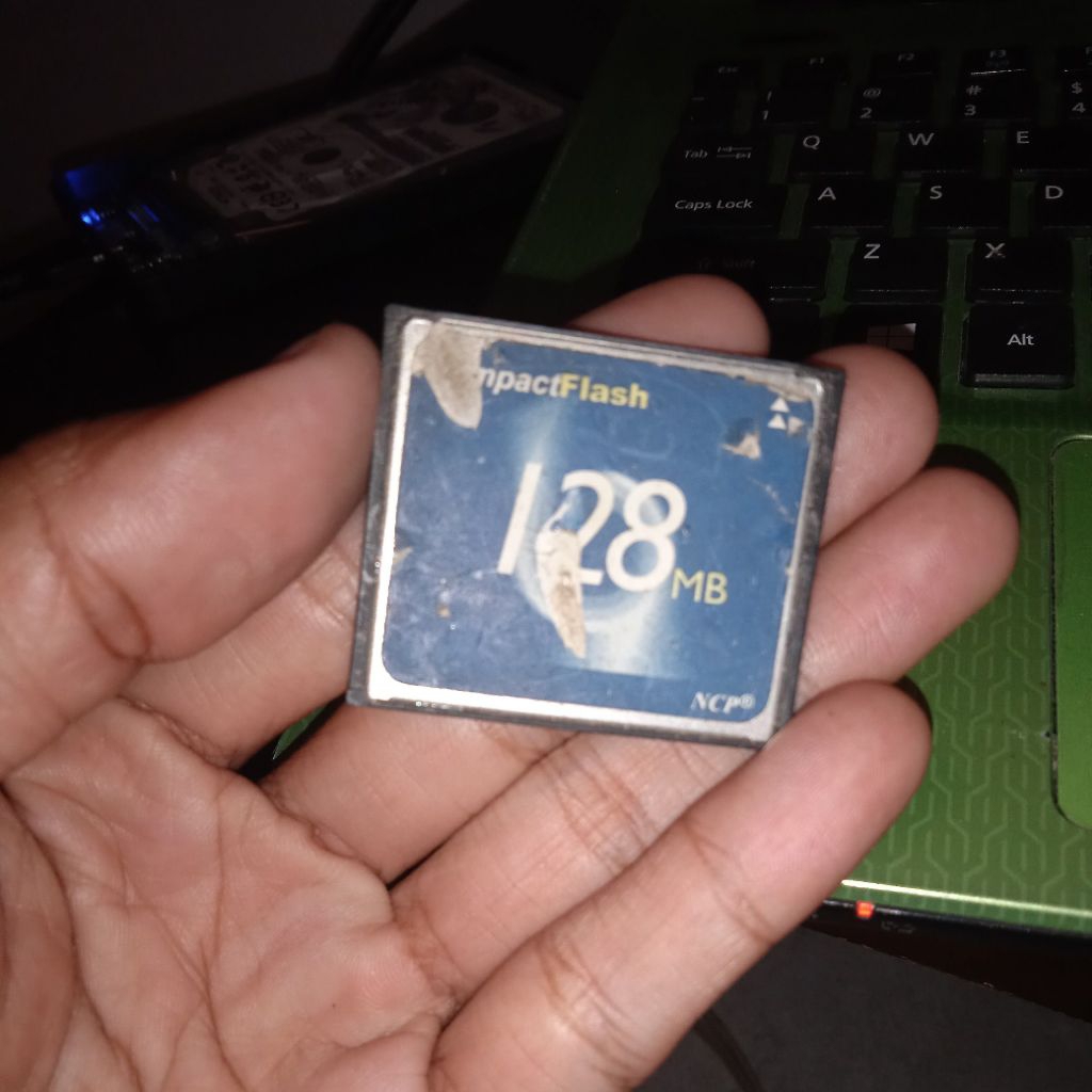 Memory original hp jadul, kamera jadul, psp game portable dan lain nya