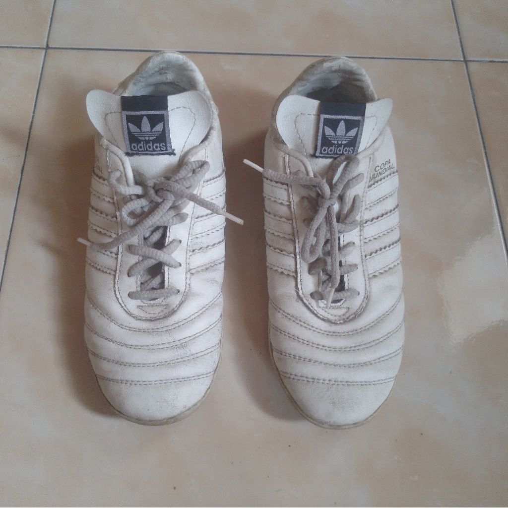 Sepatu adidas copa mundial made in viietnam second