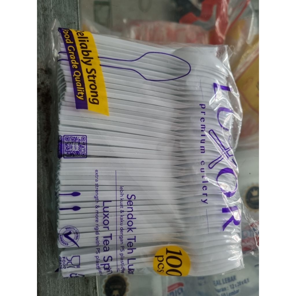 sendok teh plastik Luxor