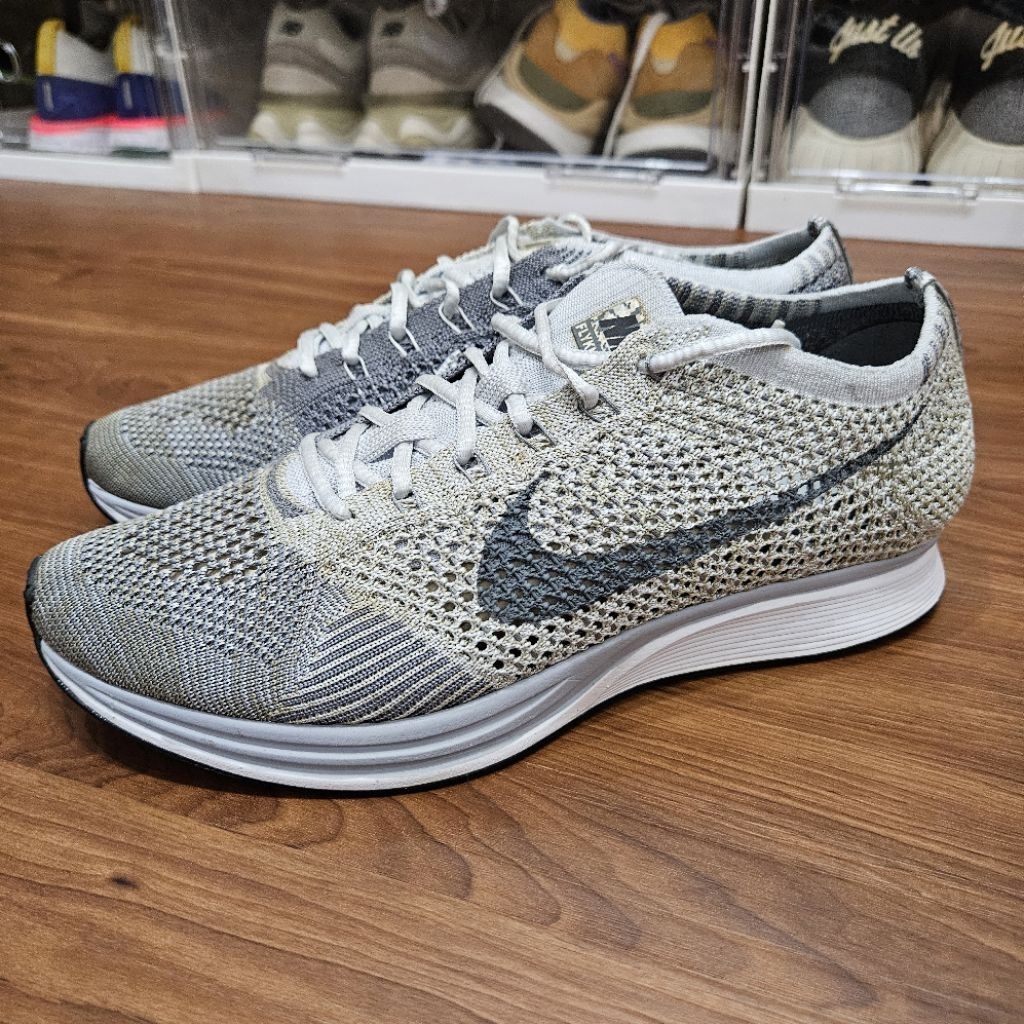 NIKE Flyknit Racer "Pure Platinum" 8.5US NEW