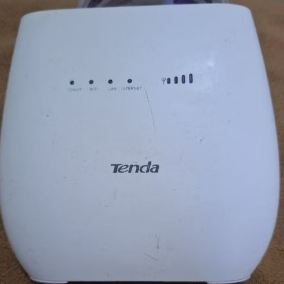 Router TENDA N300 Model 4G680