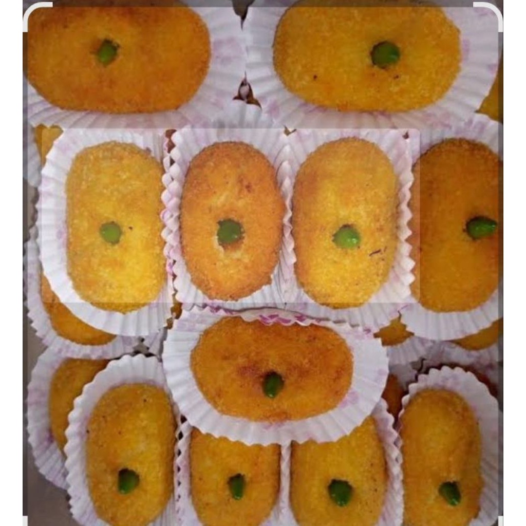 kroket kentang isi ayam suwir