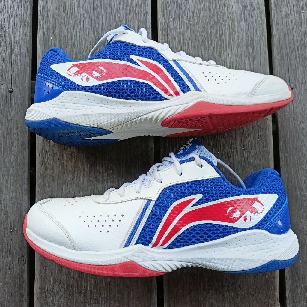 sepatu badminton lining ayts020(second)