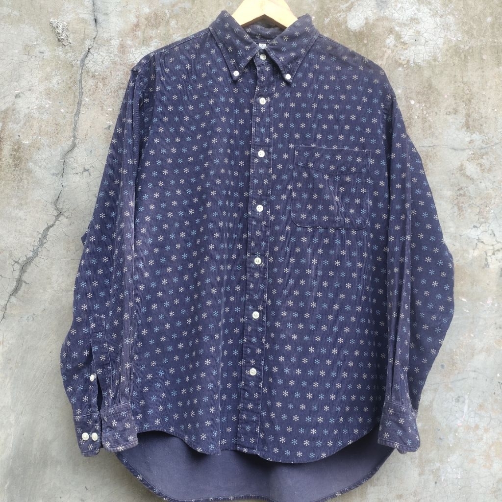 Kemeja Workshit Corduroy UNIQLO