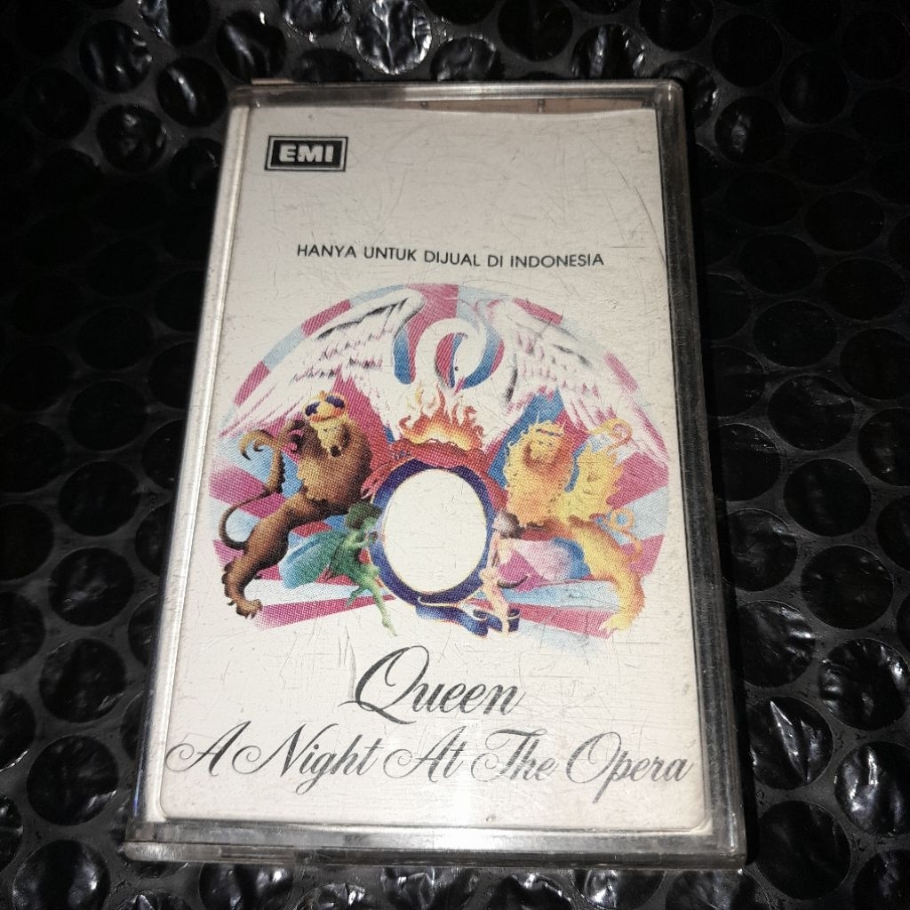 kaset pita Queen a night at the opera