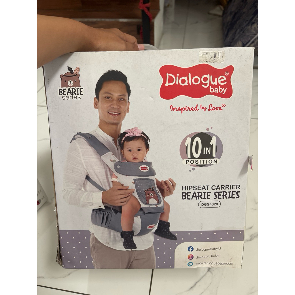 Preloved Hipseat Carrier Bearie Series 10in1 Dialogue Baby