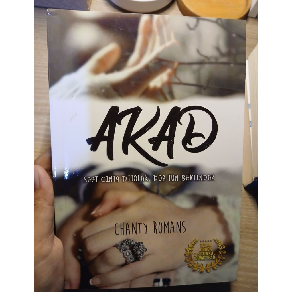 Preloved Novel Akad