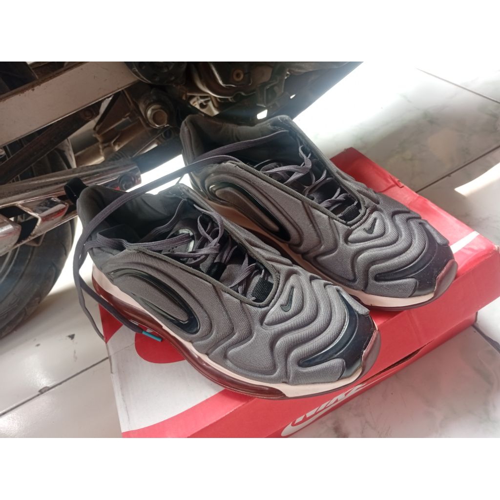 preloved sepatu nike