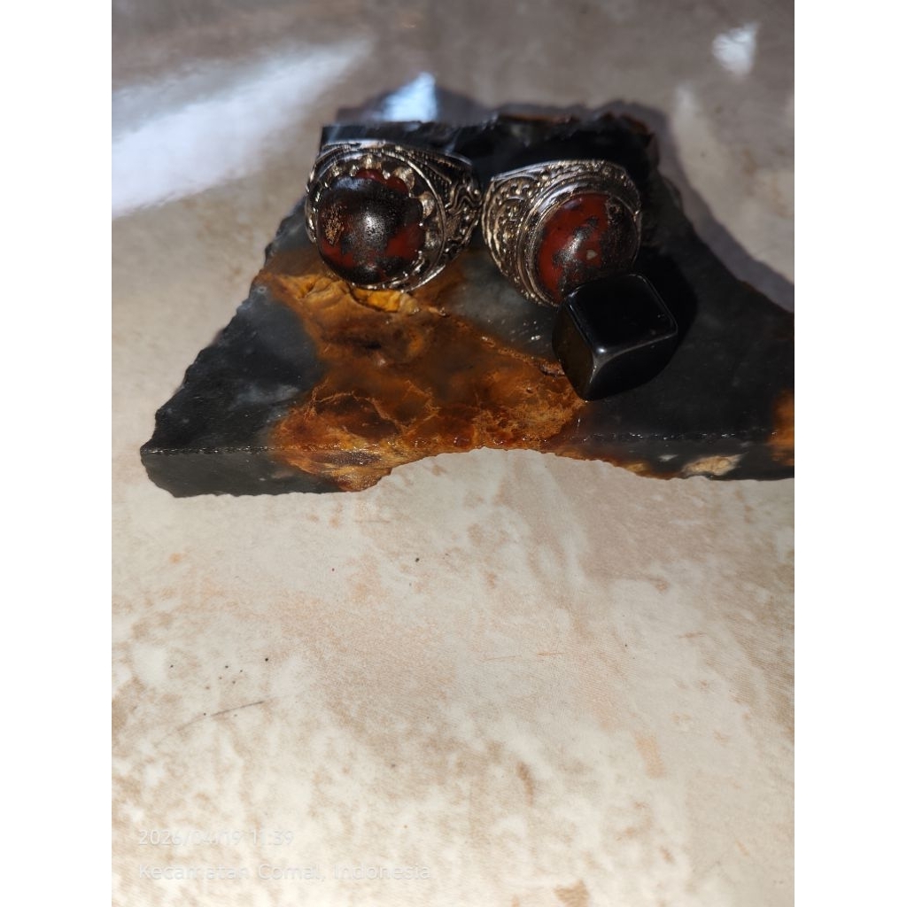 Cincin batu akik Badar besi merah