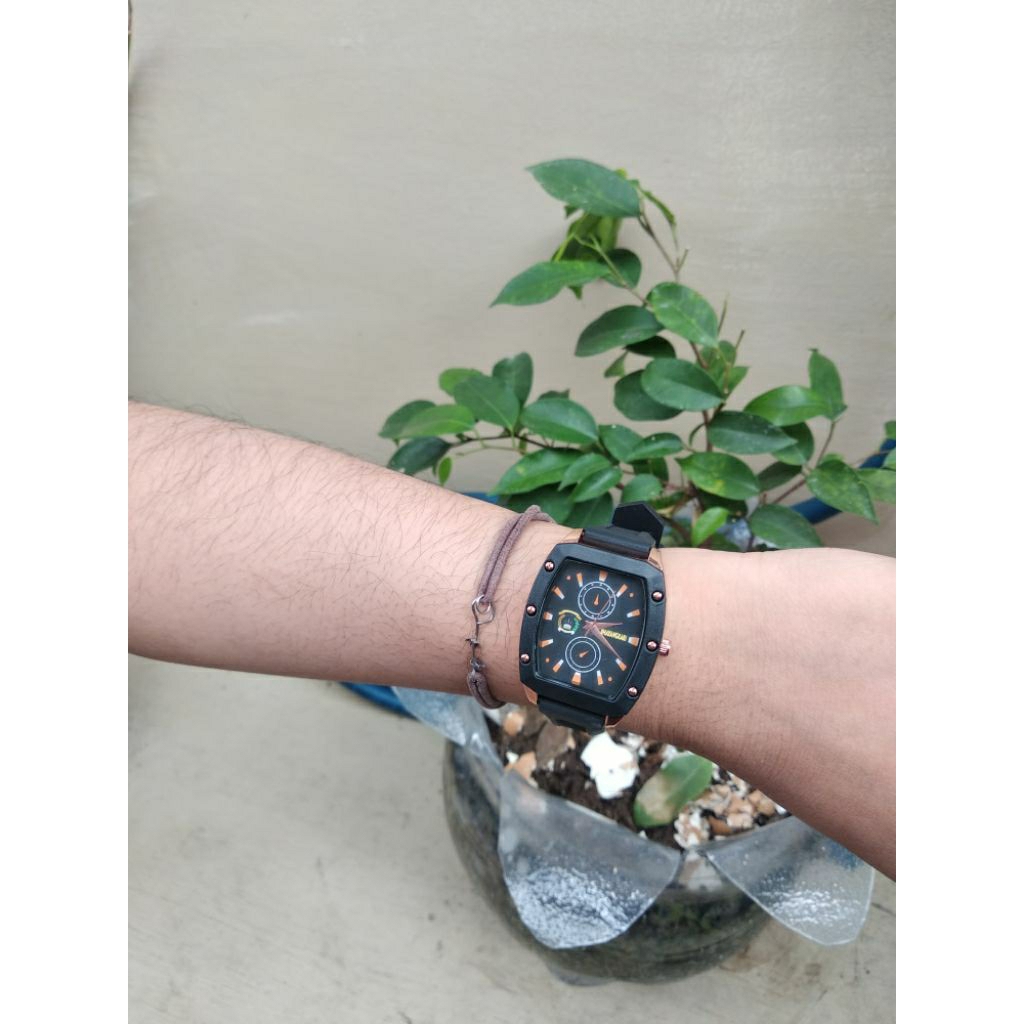 jam tangan stup oval syahrini