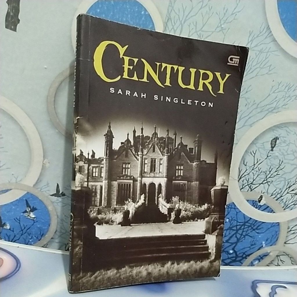 CENTURY. SARAH SINGLETON