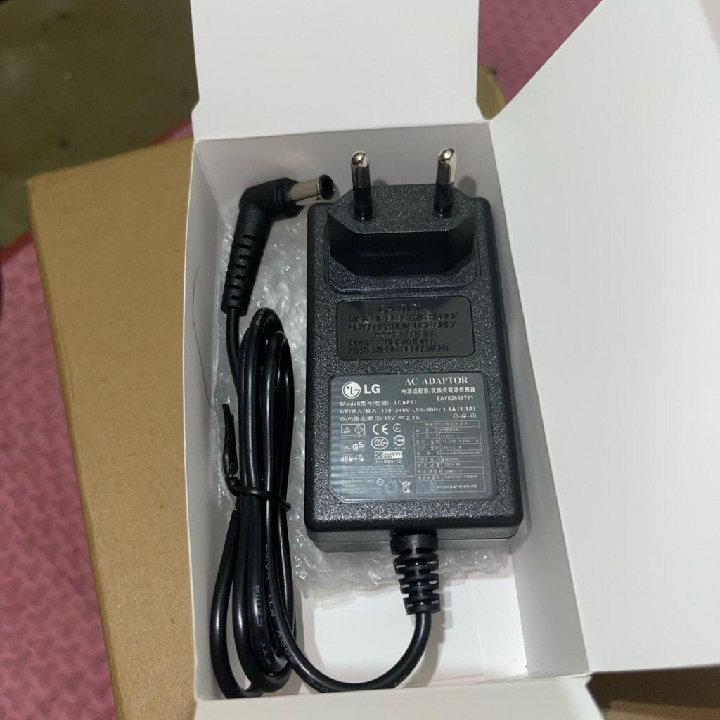 Adaptor Charger LED LCD Monitor TV LG 19 20 22 23 24 25 26 27 29 32 34 Inch LG Flatron 19V 2.1A