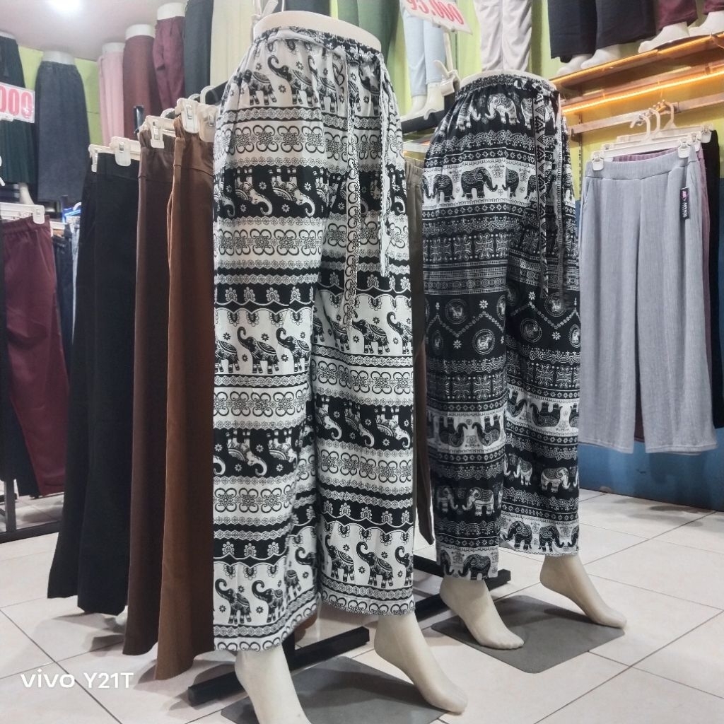 Celana Kulot Wanita Motif Gajah Bahan Katun Rayon Jumbo Muat Dari Bb40_85 kg