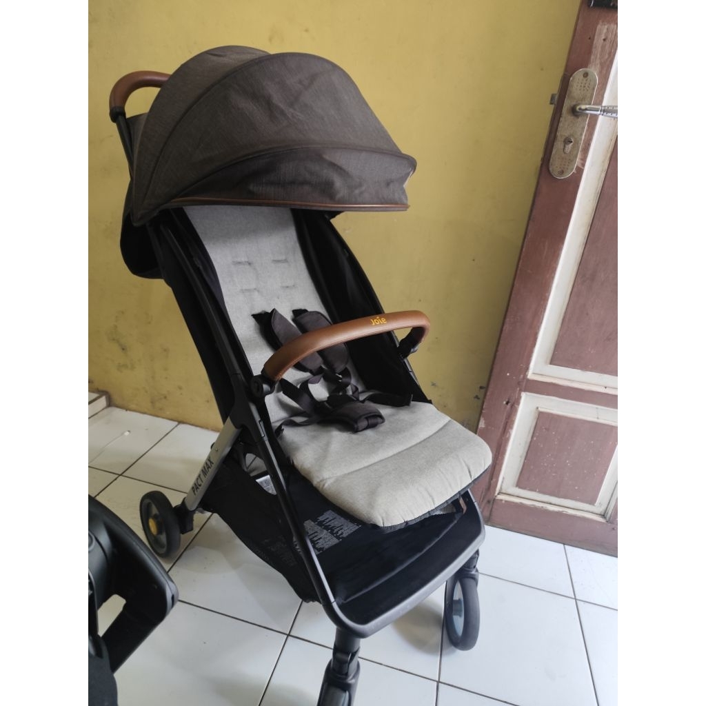 Prelove stroller Joie pact max