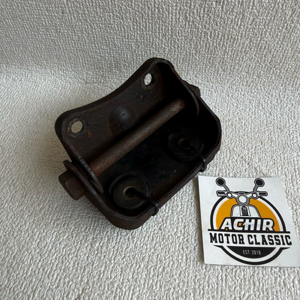 Engsel jok Breket jok honda c700 c800 c70 Supercup supercub ORIGINAL