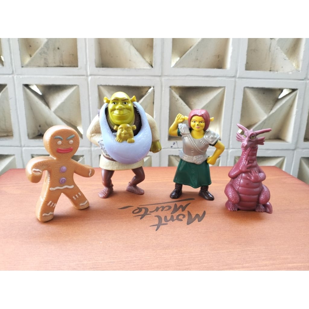 mainan Shrek Mcd