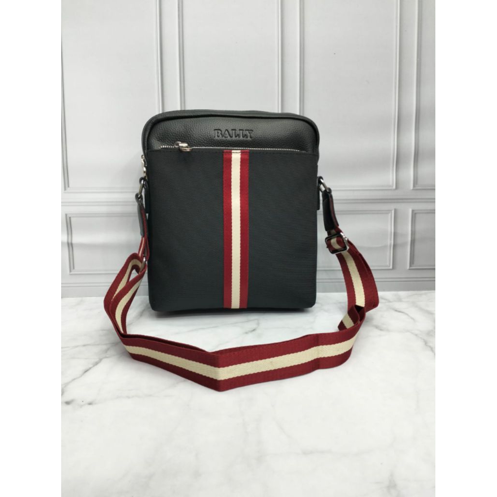 Tas selempang pria bally casual slingbag