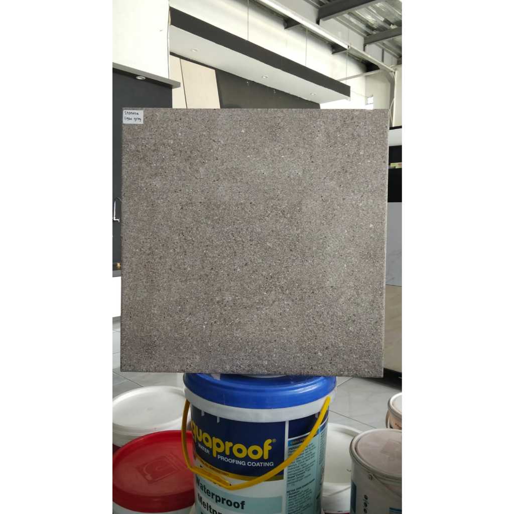 KERAMIK LANTAI GARASI / KRAMIK CARPORT MULIA 50X50 STONELLA LIGHT GREY TEKSTUR KASAR