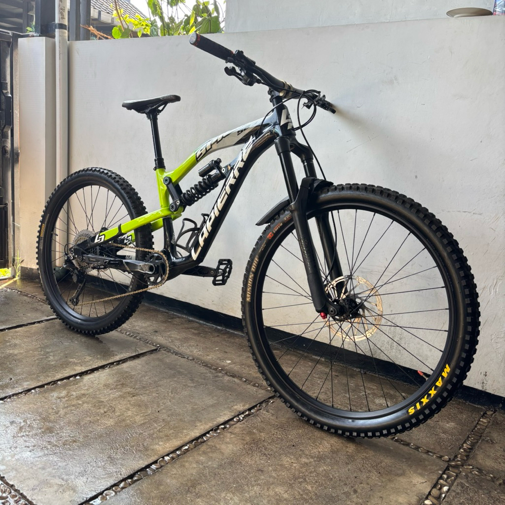 MTB Carbon Enduro Lapierre Spicy 527 Prancis Full Spek (Not Polygon Siskiu T8 N8 N9)