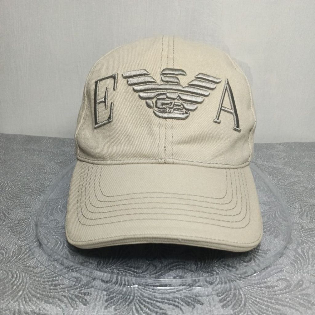 Topi EMPORIO ARMANI second original.
