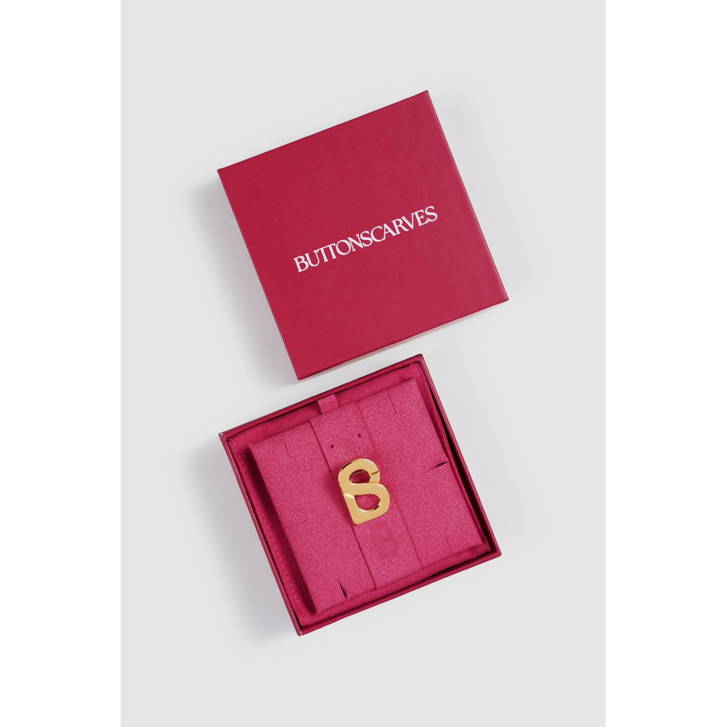 Signature Petite Flat Brooch Buttonscarves