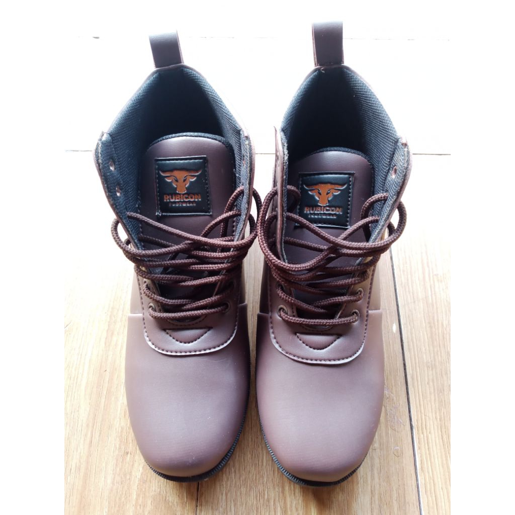 Sepatu Rubicon size 40 new