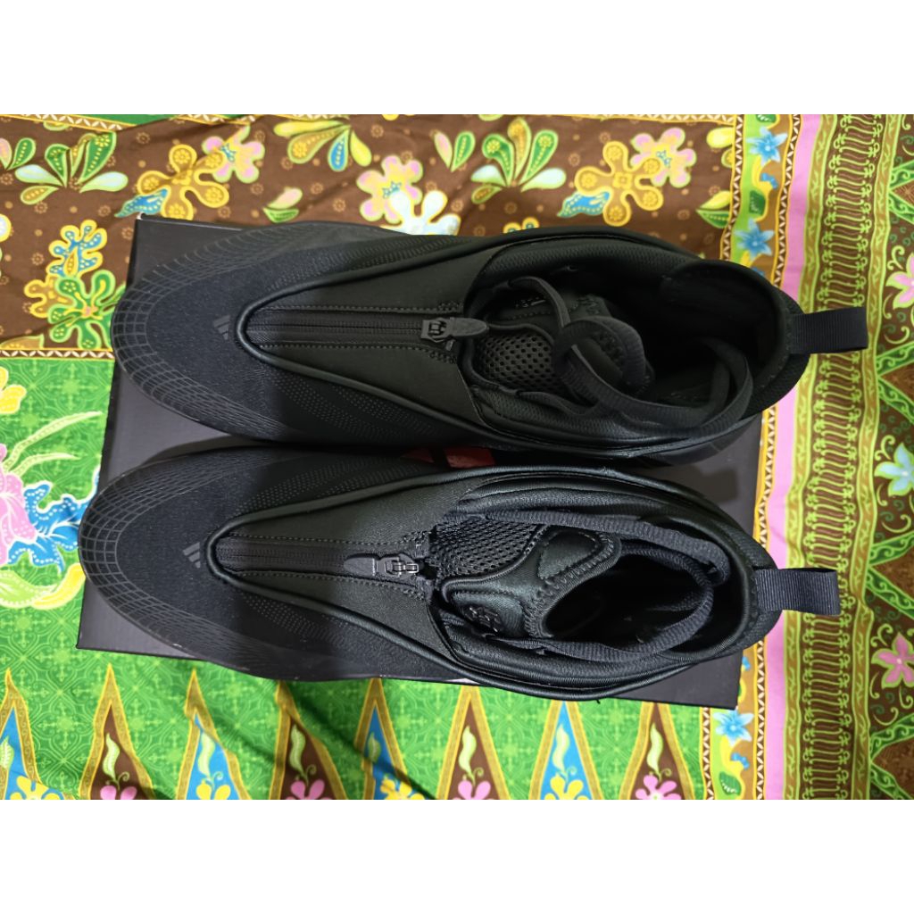 Sepatu Adidas DON issue 7