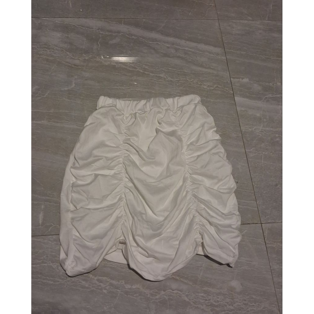 Rok wanita pendek warna putih polos