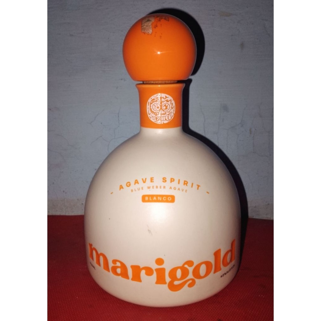 botol bekas minuman import KERAMIK antik untuk hiasan