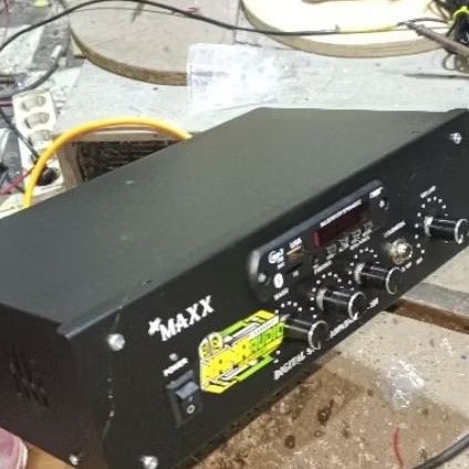 power 5 amper stereo