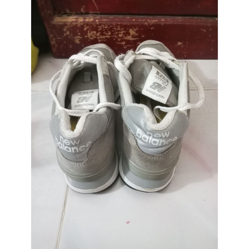 Sepatu NBi 574 Classic