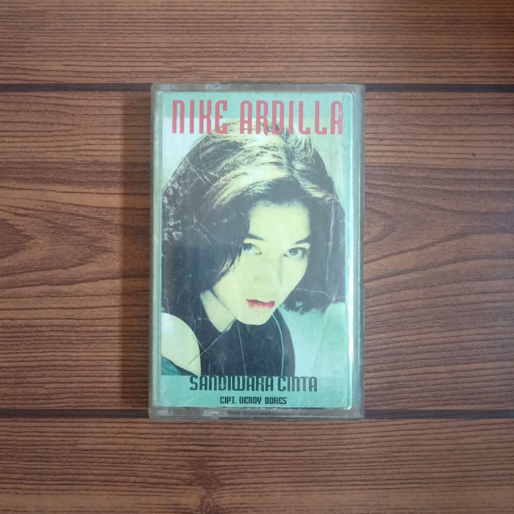 Kaset NIKE ARDILA Sandiwara cinta
