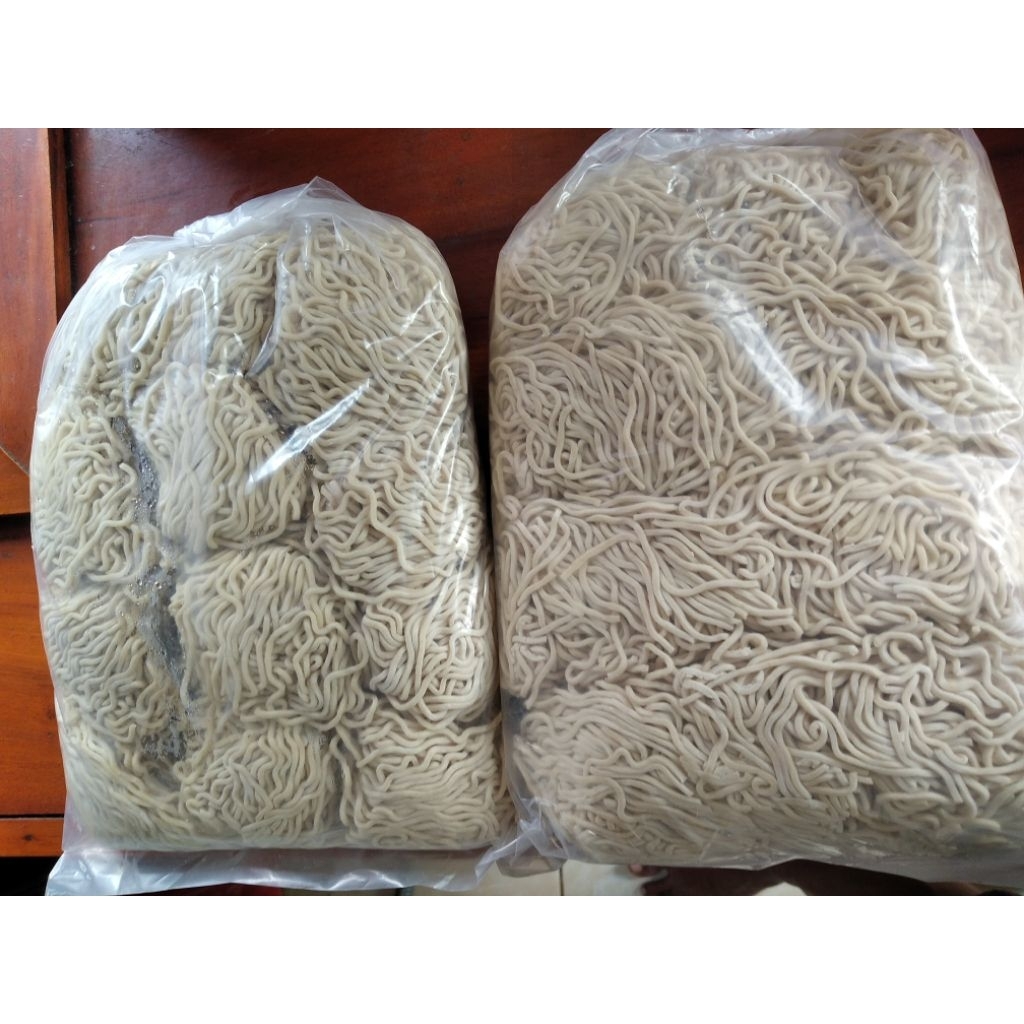 Mie Basah Mentah / Mie Ayam Basah 1kg