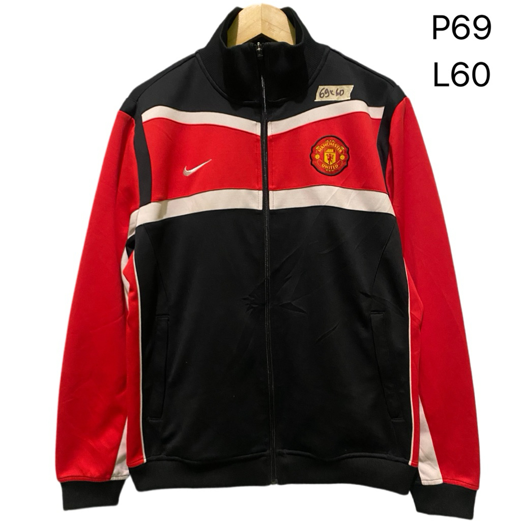 tracktop nike manchester united