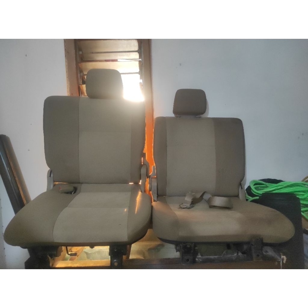jok tengah avanza