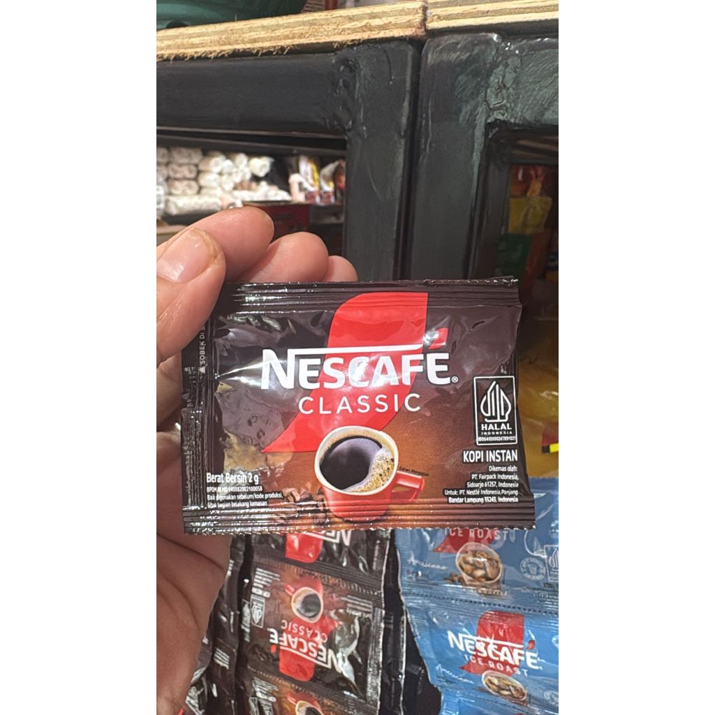 nescafe classic sachet 2gram. nescafe classic sachet per pc