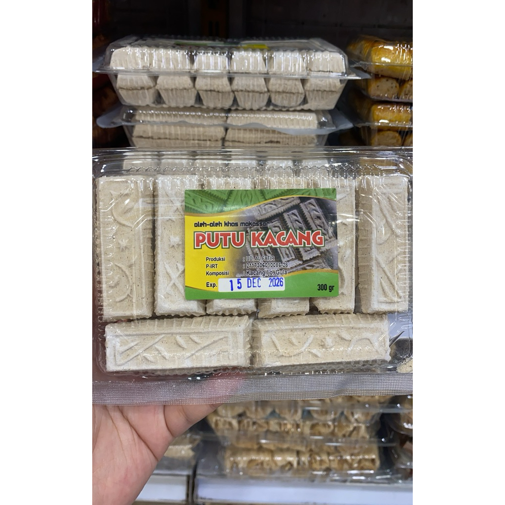 Kue Putu Kacang