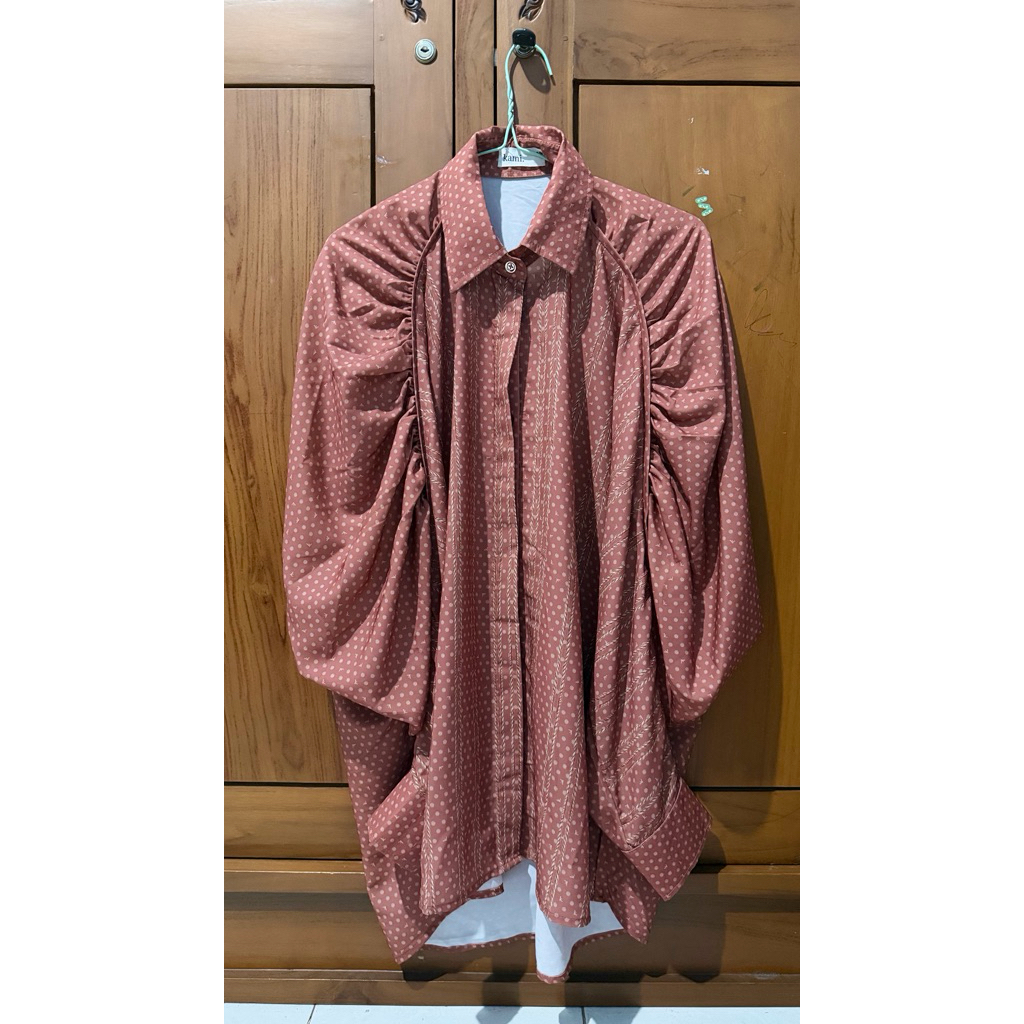 KAMI. blouse kami. atasan preloved kemeja monogram kami.