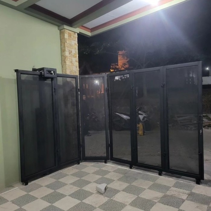 pagar rumah bahan expanda sleding warna hitam