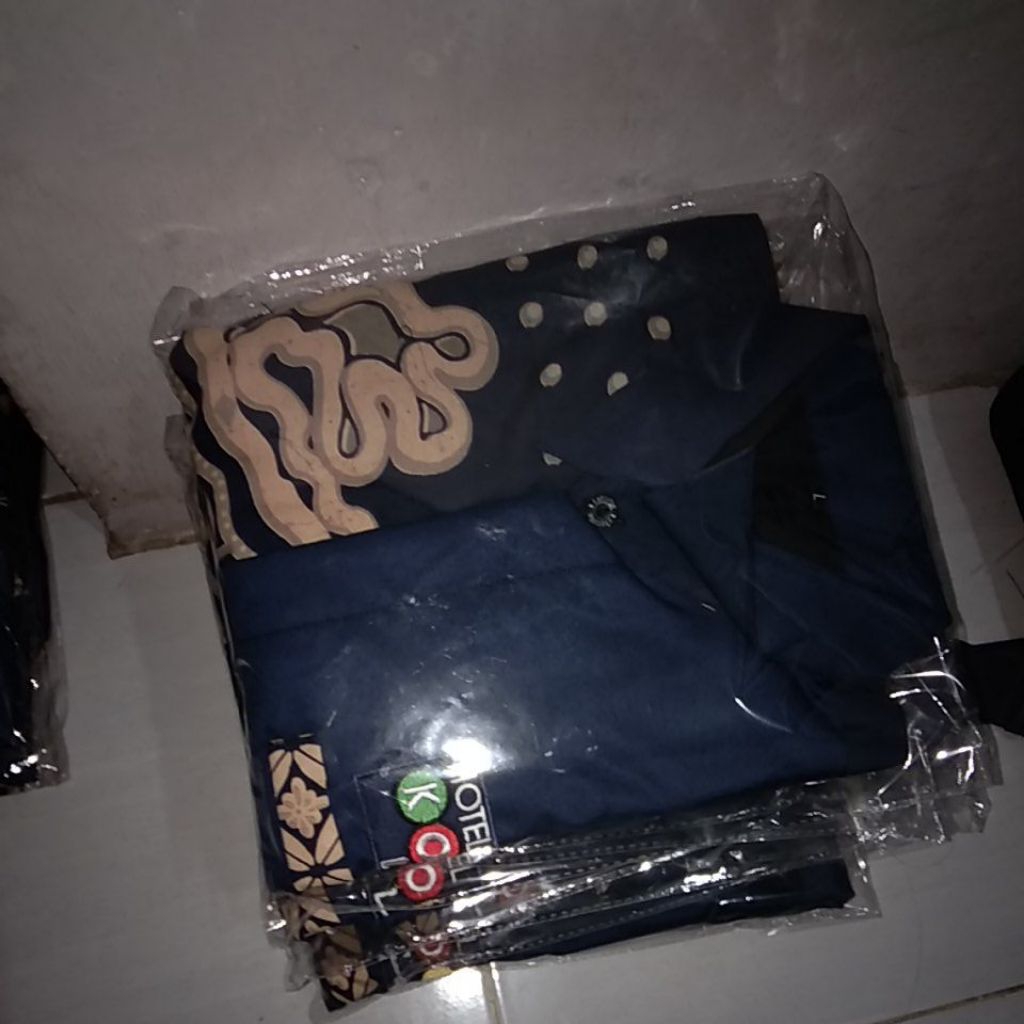 custom seragam hotel luwuk