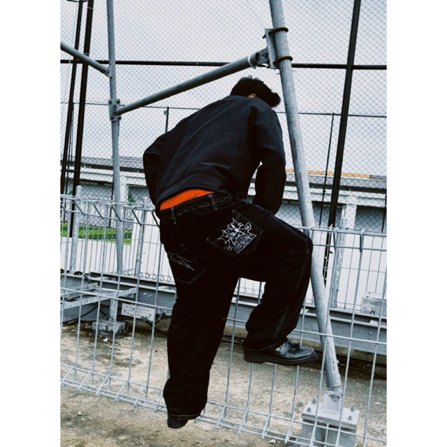 baggy two eyes black logo jeans 13oz Hitam Celana Panjang Pria Wanita unisex