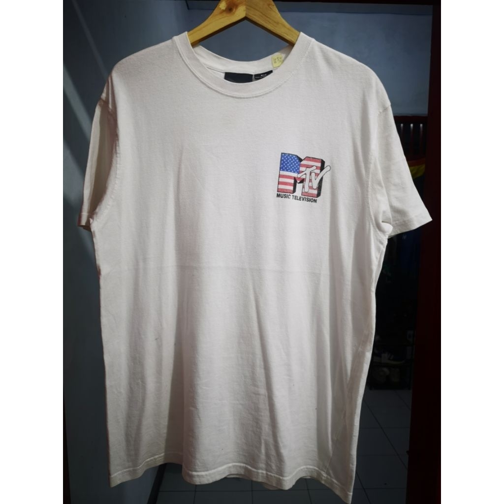 KAOS KASUAL SANTAI MTV VINTAGE