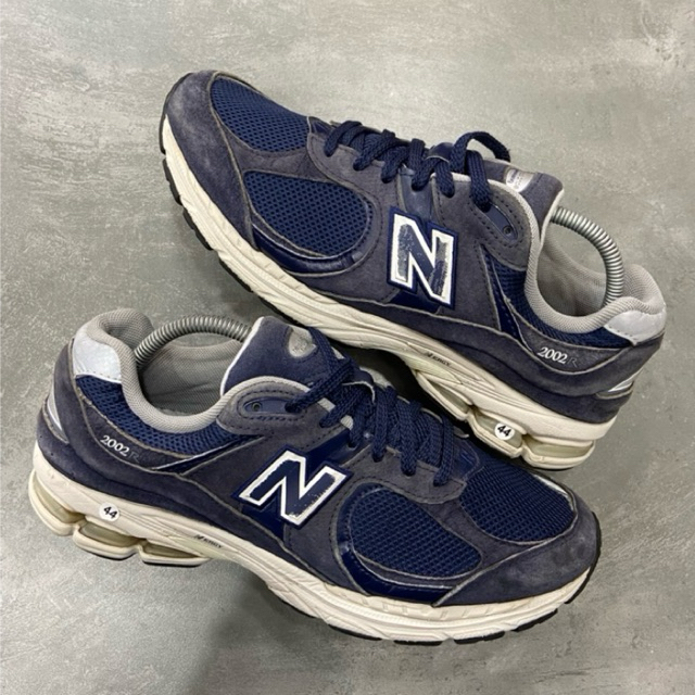 [Size 44] Rare New Balance 2002R Pigment Light Aluminum ML2002RD Second. Harga Barunya 3.8 Juta Rupi