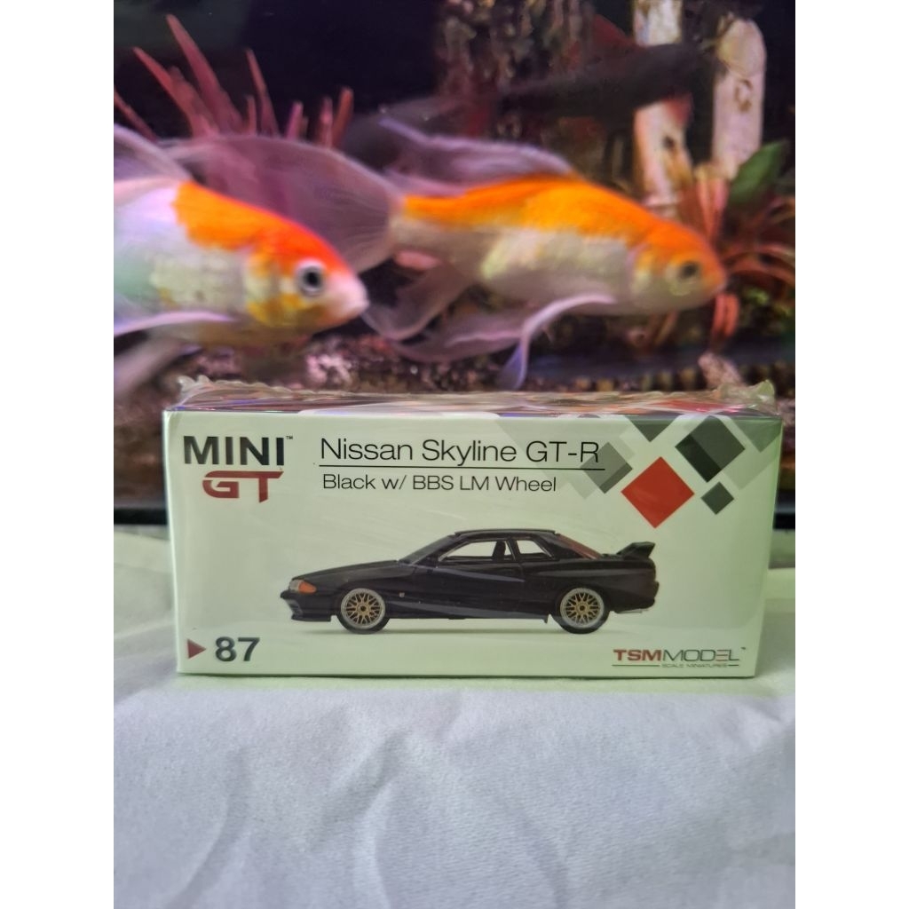 Mini GT Nissan Skyline GT-R R32 Black w/BBS LM Wheel