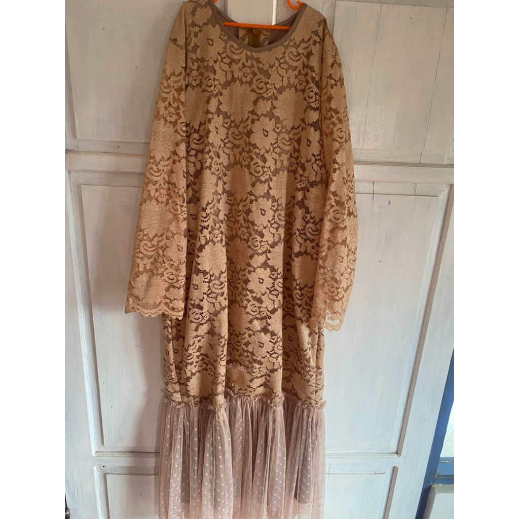 gamis brukat coklat