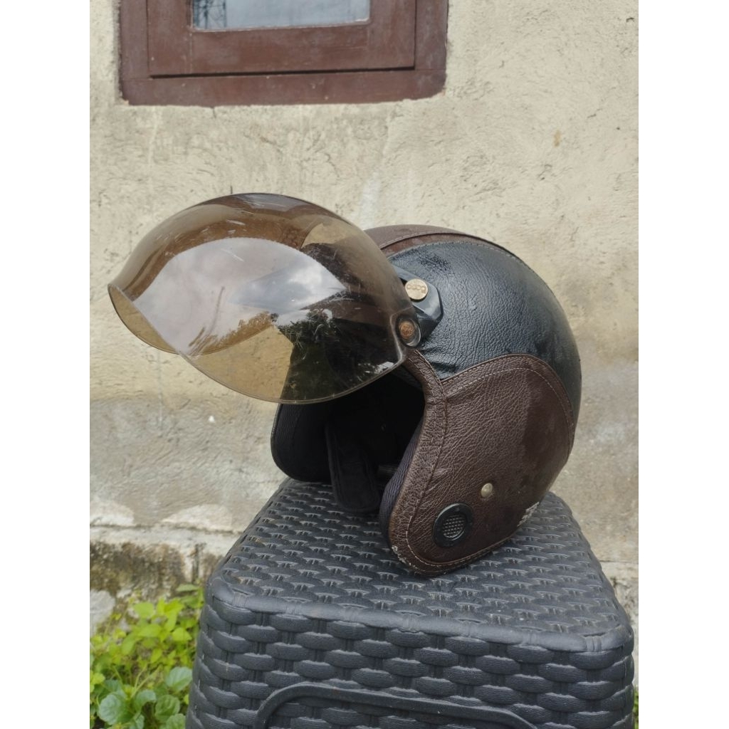 Helm Retro Bogo Classic (SNI) bekas, baca deskripsi dan harga net