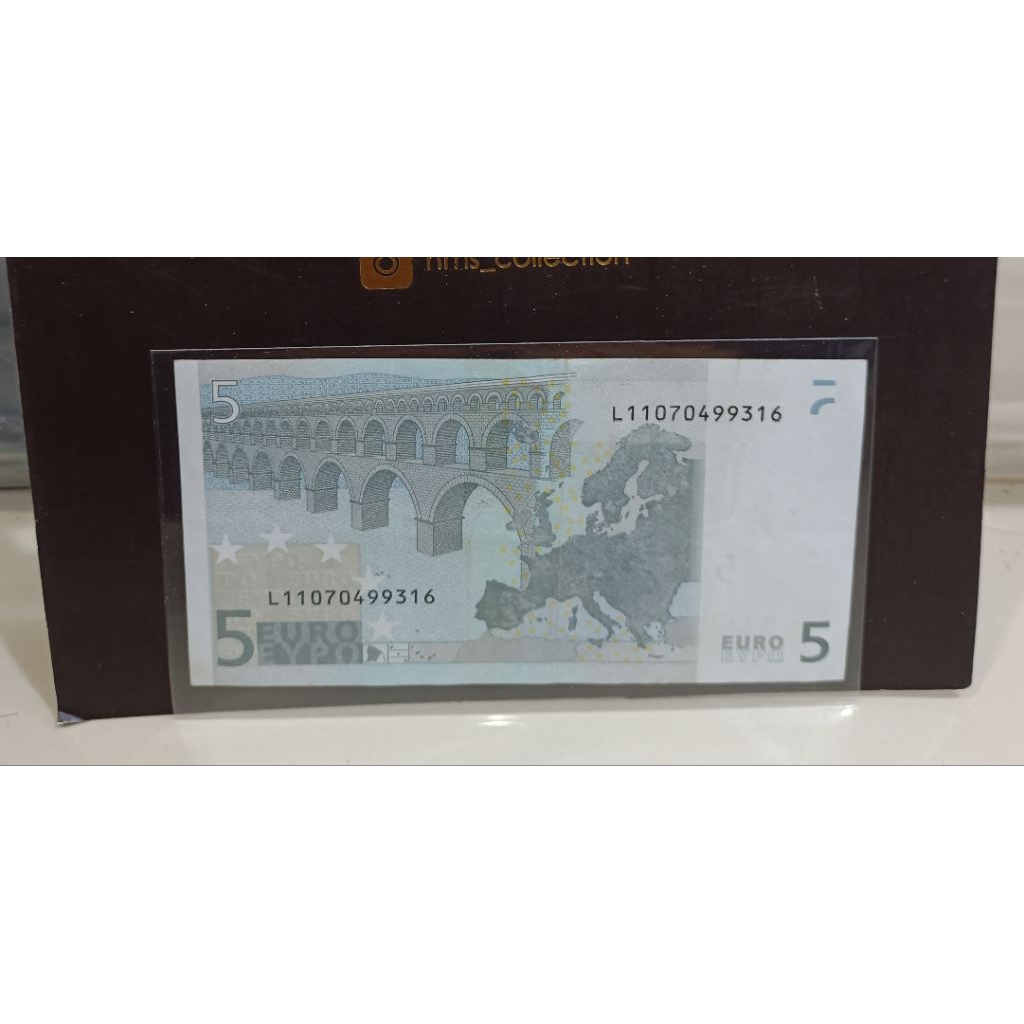 Uang 5euro gress untuk koleksi numismatik