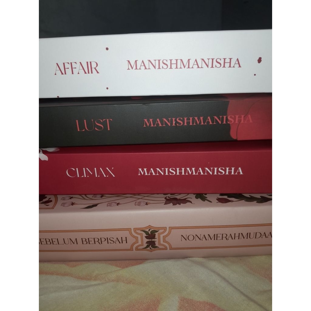 PRELOVED NOVEL CLIMAX, LUST, AFFAIR EDGES & SEBELUM BERPISAH EDGES & DICARI TAN MALIK HC