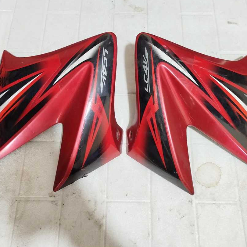 COVER SAYAP BAWAH COVER TANGKI KUPINGAN VIXION OLD LAMA ORIGINAL ORI SECOND COPOTAN MOTOR