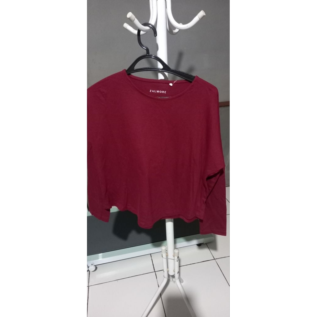 preloved - kaos lengan panjang wanita warna merah maroon
